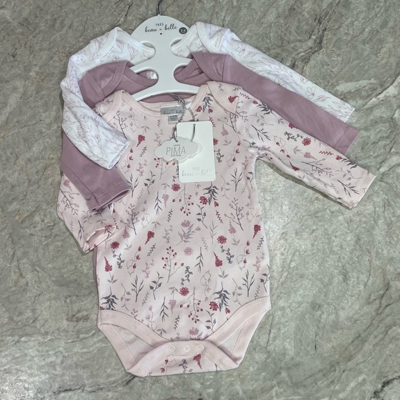 jumper/onesies/shoes3-6 mo - Picture 4 of 9